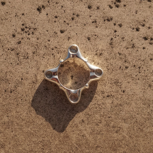 a very symmetrical ring