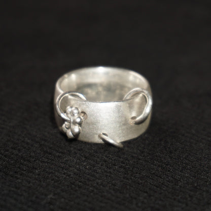 flower charm ring