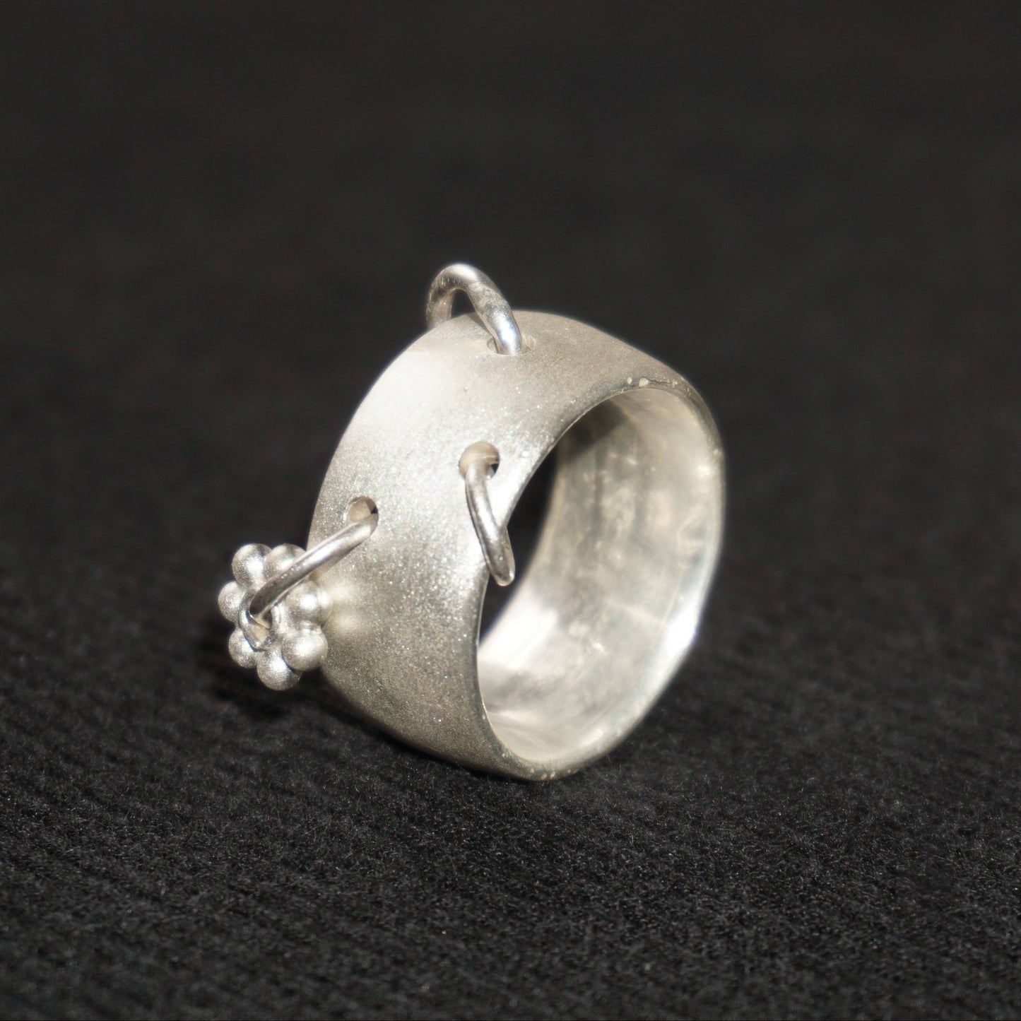 flower charm ring