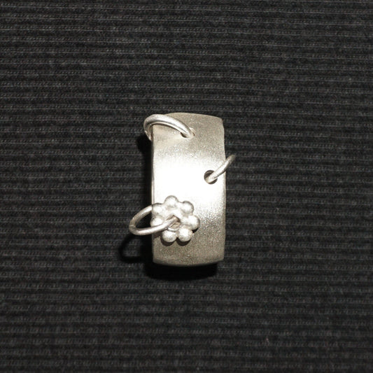 flower charm ring