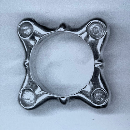 a very symmetrical ring